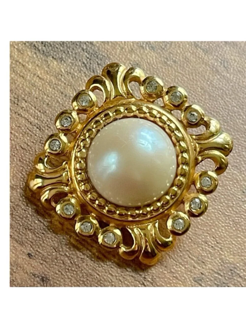 Vintage 1980s Earrings Gold Tone Filigree Faux Pearl Cabochon Rhinestone Regency